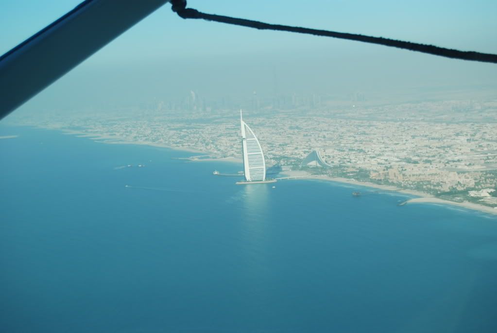 http://i261.photobucket.com/albums/ii58/keithnewsome/dubai/DSC_0033.jpg