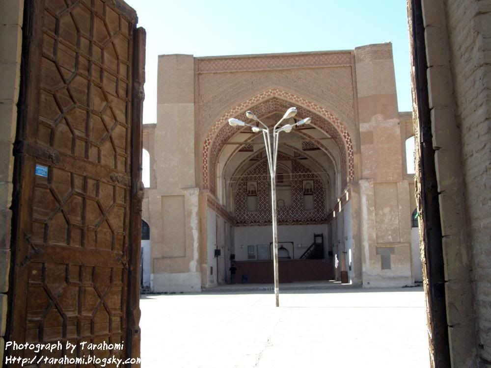 PB240103.jpg Qayen Mosque picture by tarahomi