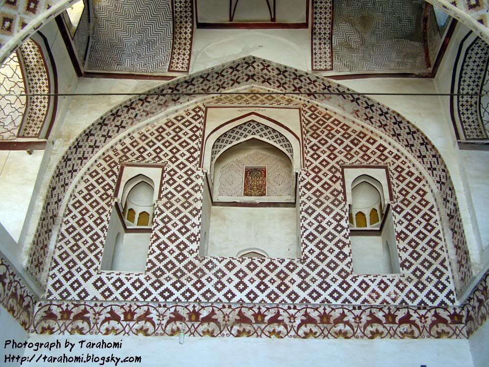 PB240106.jpg Qayen Mosque picture by tarahomi