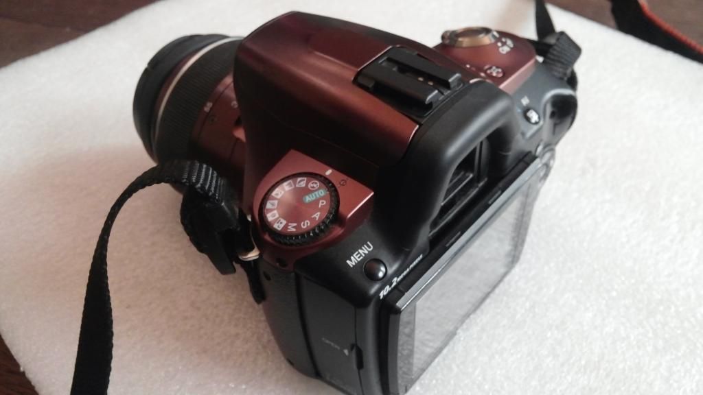 Bán máy chụp hình Sony và tai nghe Logitech