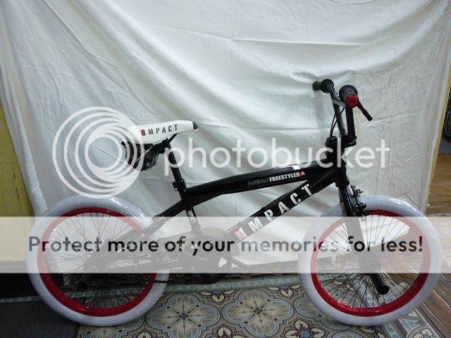 Velo BMX Freestyle MBM Impact alu aluminium Noir rouge blanc 20 pouces 