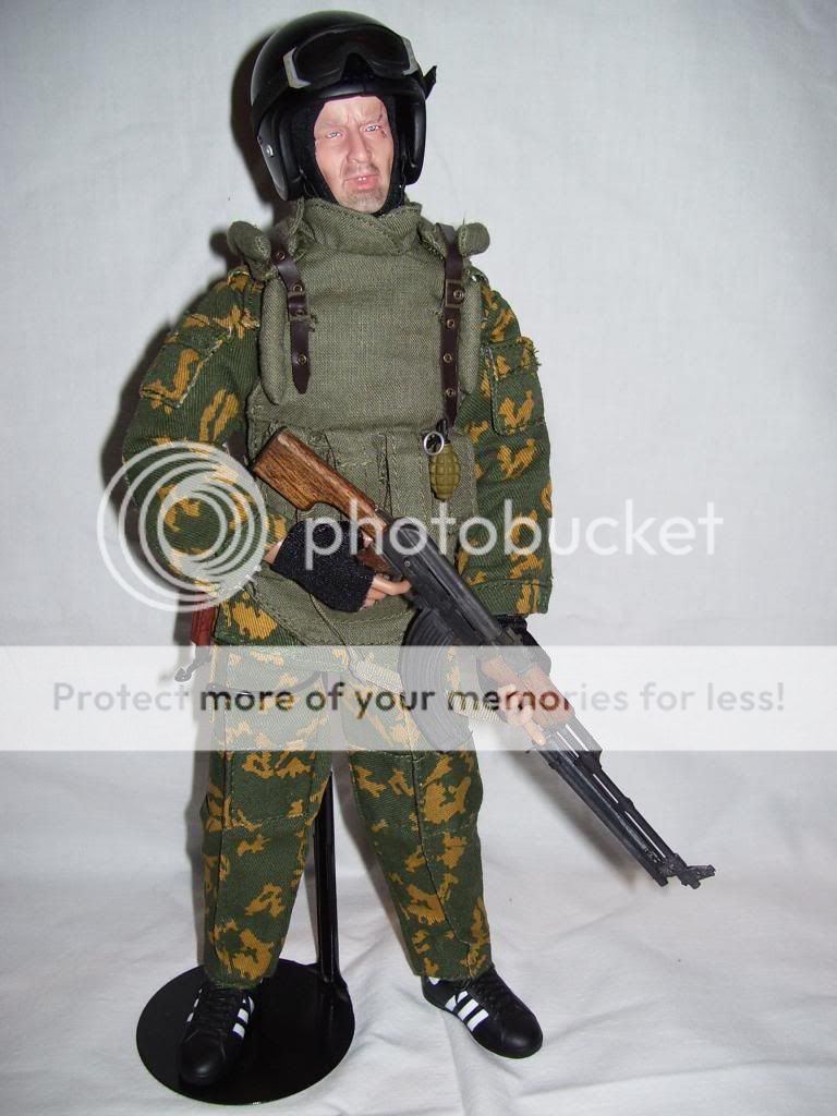 Modern War (1990s to Present) - Russian RPK-Gunner and Chechen Teenage ...